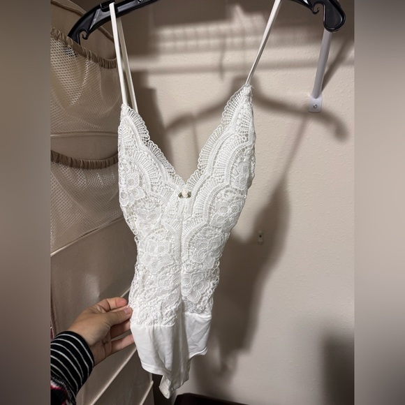 Rue21 Tops - Rue21 Cream Lace Bodysuit
